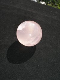 Шар магический из розового кварца 25 мм